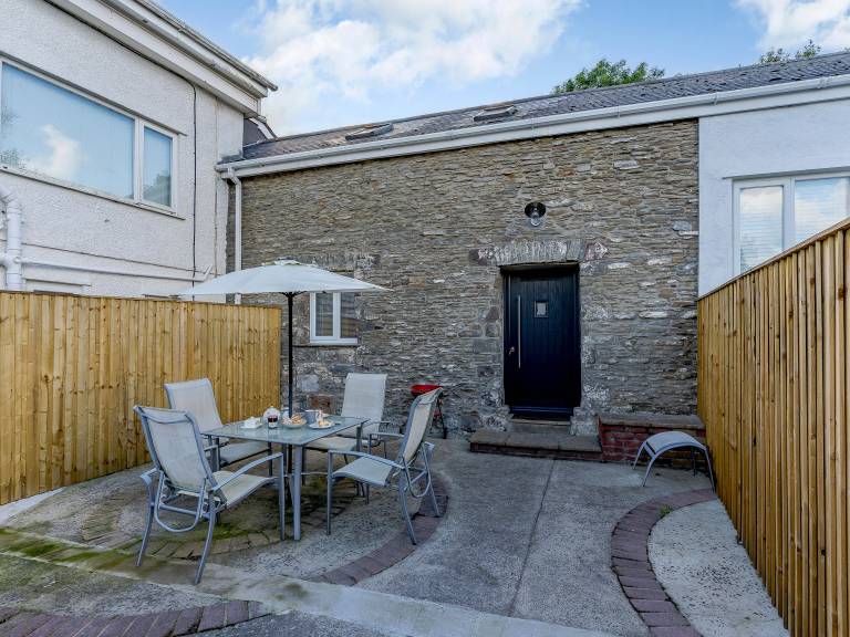 Children-friendly cottage with BBQ & garden | Pets are welcome — photo 2