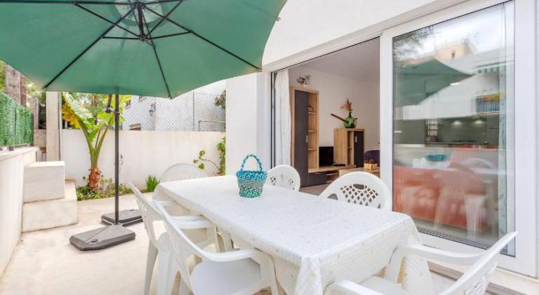 Rental apartment with garden & terrace — photo 4