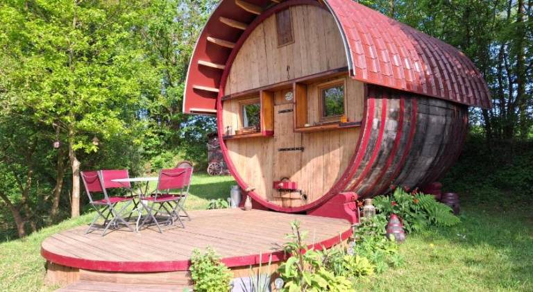House with hot tub in Bayeux