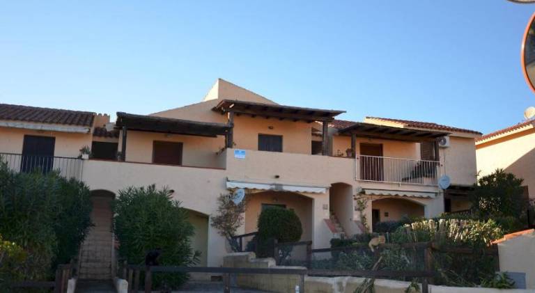 Rental apartment with patio | Pets are welcome in Budoni