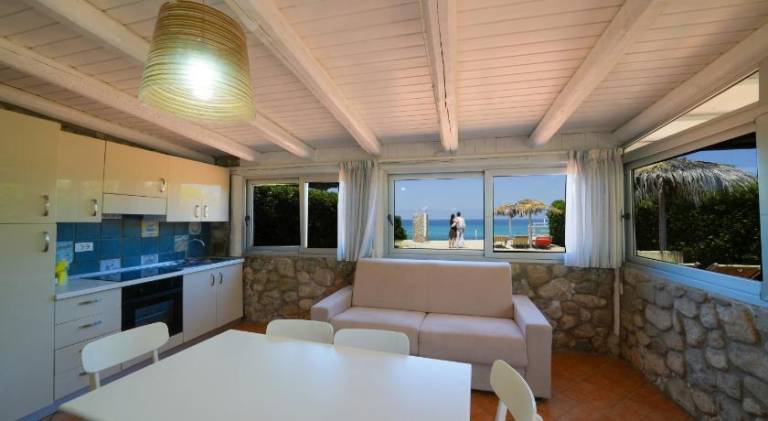 Marinella Beach Apartments - On The Beach - Private Free Parking — photo 3