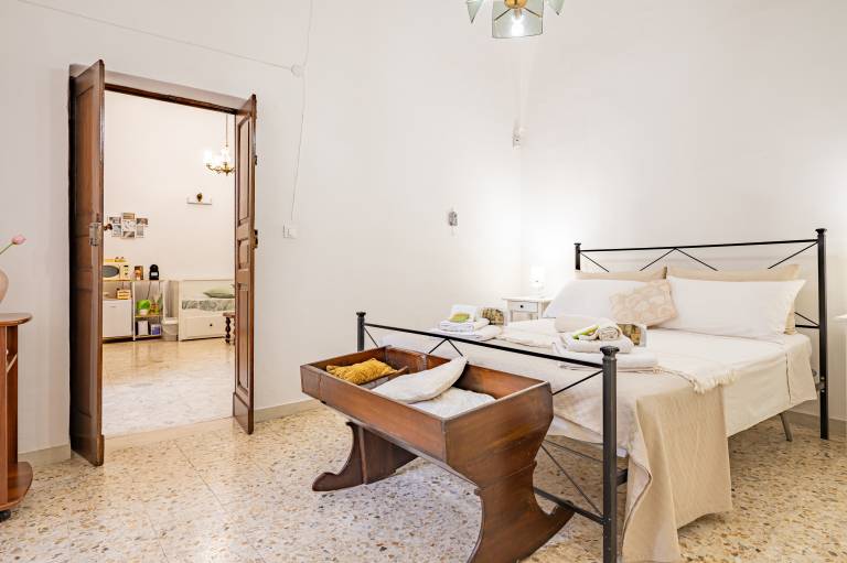 Apartment 'Andreios' with Private Terrace, Wi-Fi and Air Conditioning in Ostuni