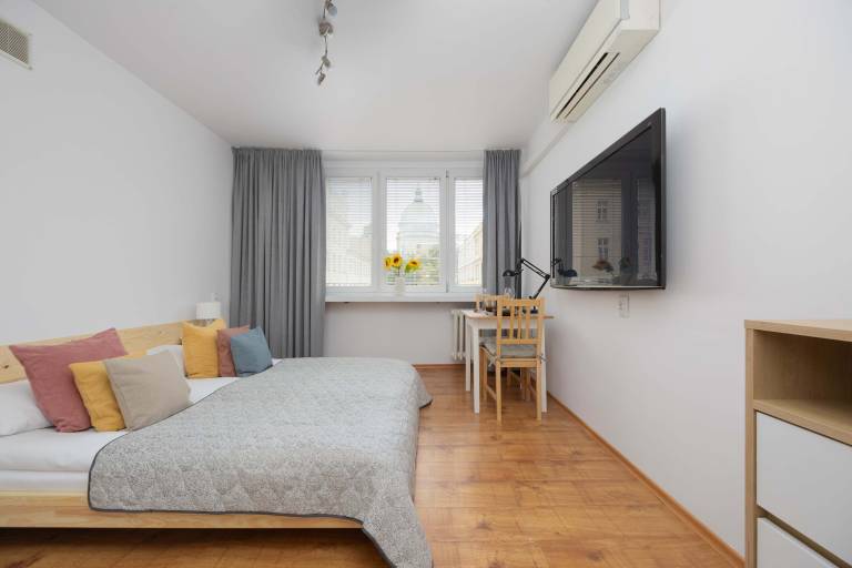 Family-oriented studio with fast internet | Close to Palace of Culture and Science | Pet-friendly — photo 4
