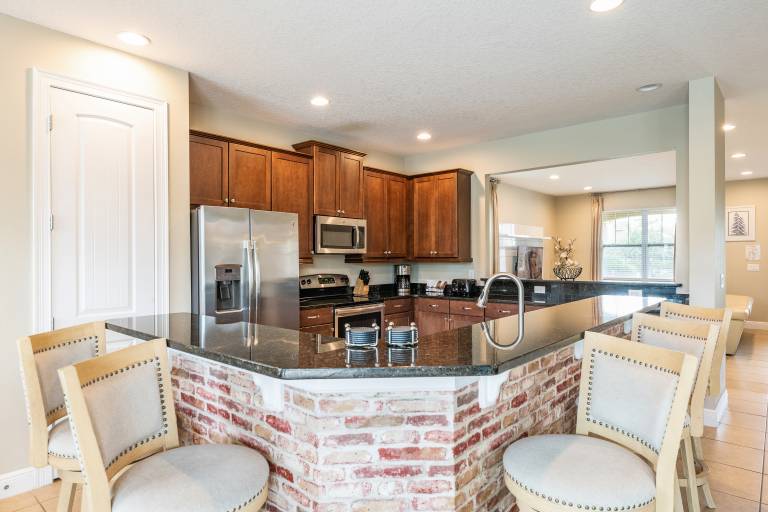 Child-friendly vacation home with jacuzzi & private pool | Pet-friendly — photo 3