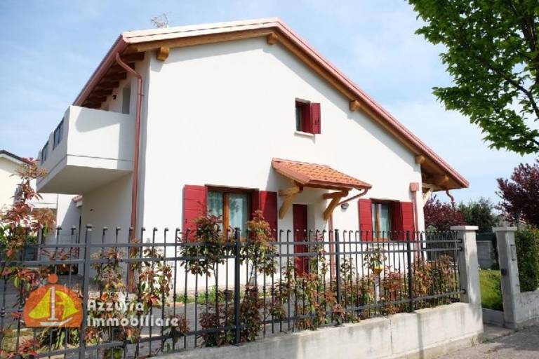 Villa with garden & terrace | Garden view — photo 2