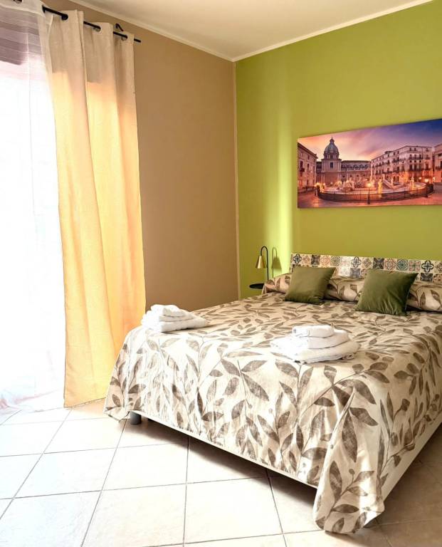 Ferienwohnung in Palermo für max. 4 Personen Ferienwohnung in Palermo für max. 4 Personen