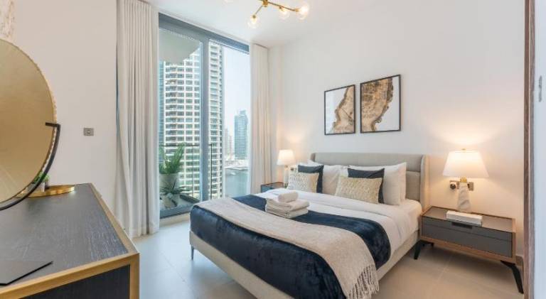 Rental apartment with private pool, terrace & yard in Abu Dhabi