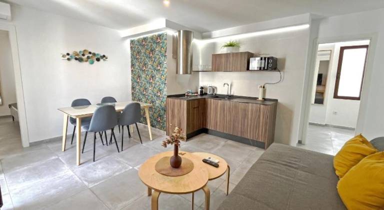 Beautiful rental apartment | Near Mosque–Cathedral of Córdoba | Pets are welcome — photo 3