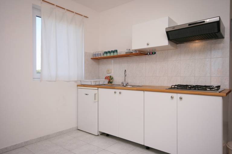 Two bedroom apartment with terrace Mandre, Pag (A-6405-a) — photo 5