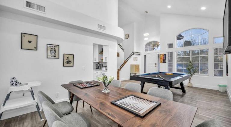 House with jacuzzi, garden & private pool | Perfect for remote work — photo 2