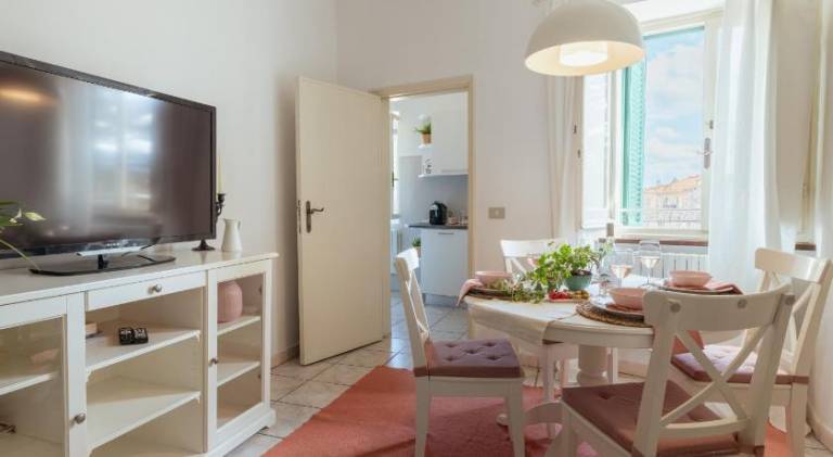 Apartment | Near Lucca Cathedral — photo 4