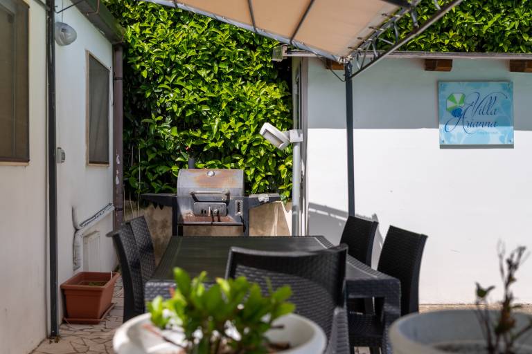 Villa with garden, grill & patio | Garden view — photo 4