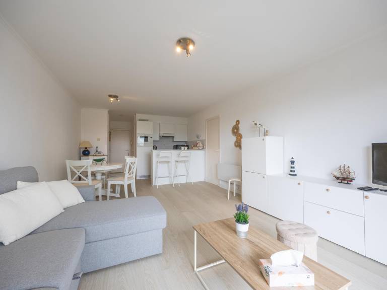 Holiday apartment with patio & pool | Close to the beach | Pets are welcome — photo 4