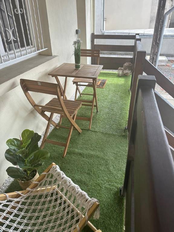 Rental apartment with patio — photo 5