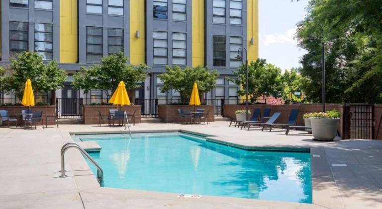 Holiday apartment with pool — photo 4