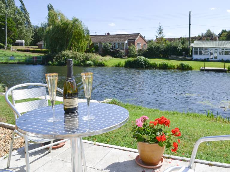 Cottage Surfleet