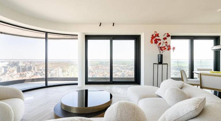 Unique penthouse with sublime sea views — photo 2