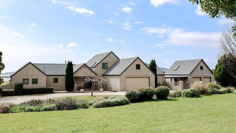 House Clarence Point