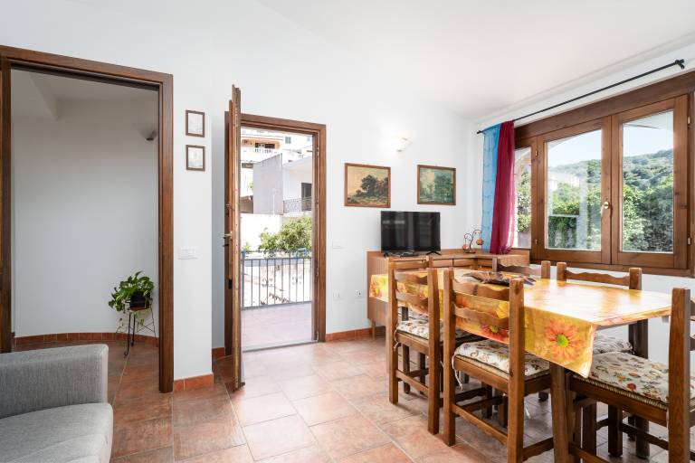 Rental apartment with terrace | City view — photo 3