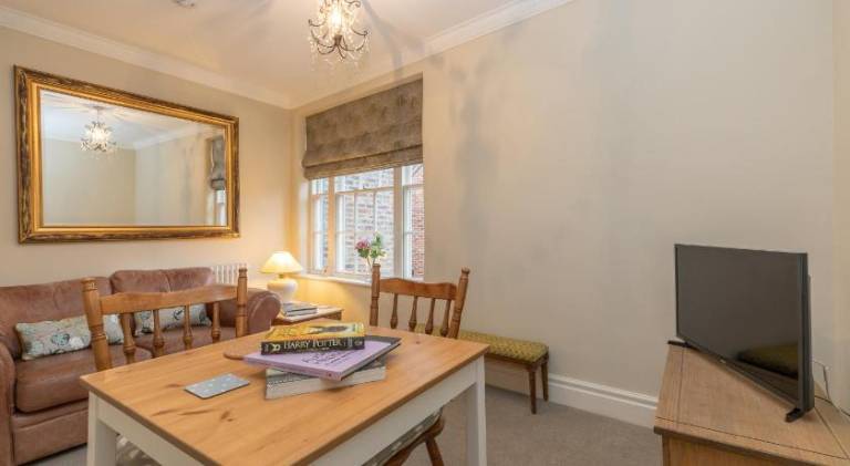 Holiday apartment | Next to York Minster — photo 5