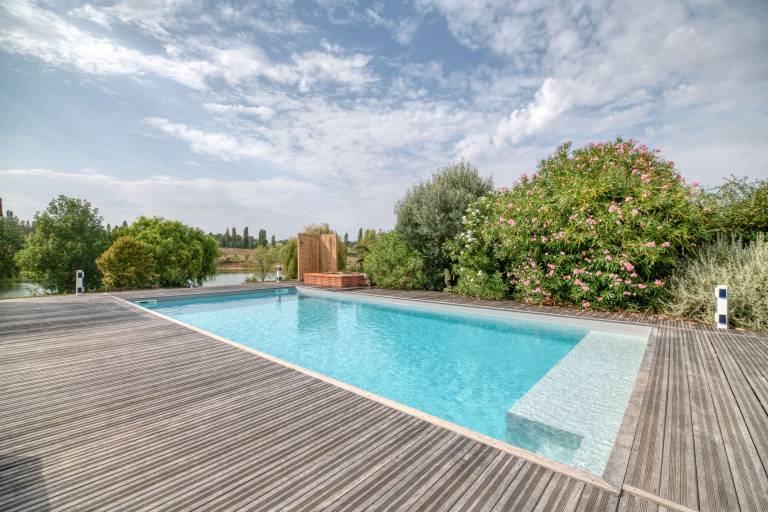 Family-friendly ample house with garden, pool & fast internet | Garden view | Suitable for remote work | Pets allowed in Castres