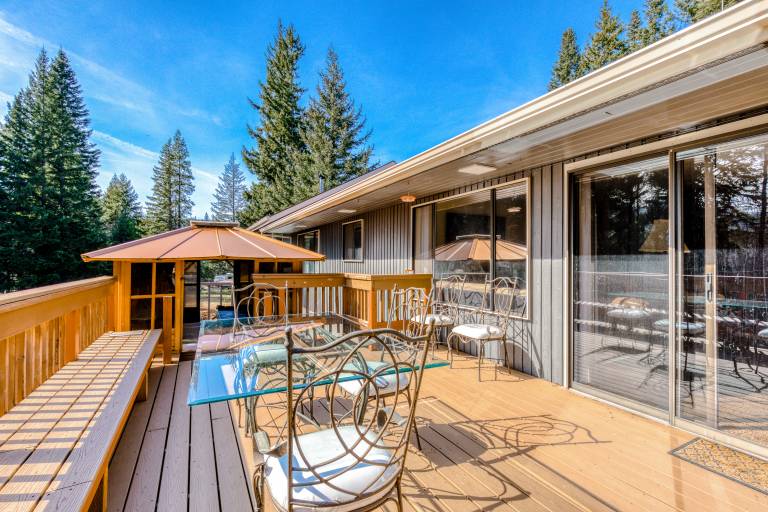 House Mount Hood