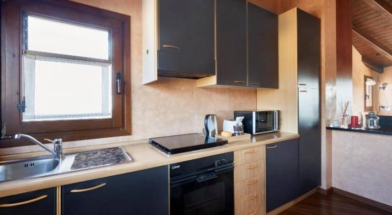Beautiful apartment with patio | Near Santa Maria Maggiore | Pets allowed — photo 4