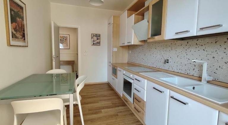 Apartment with 2 rooms for 6 persons — photo 3