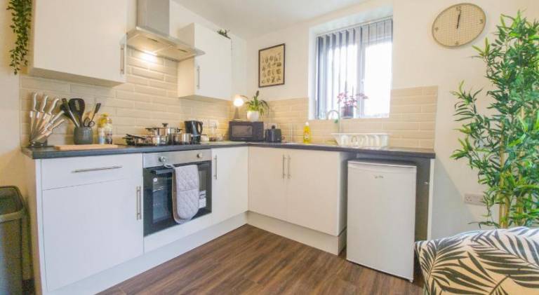 Apartment | Near Cardiff Castle — photo 3