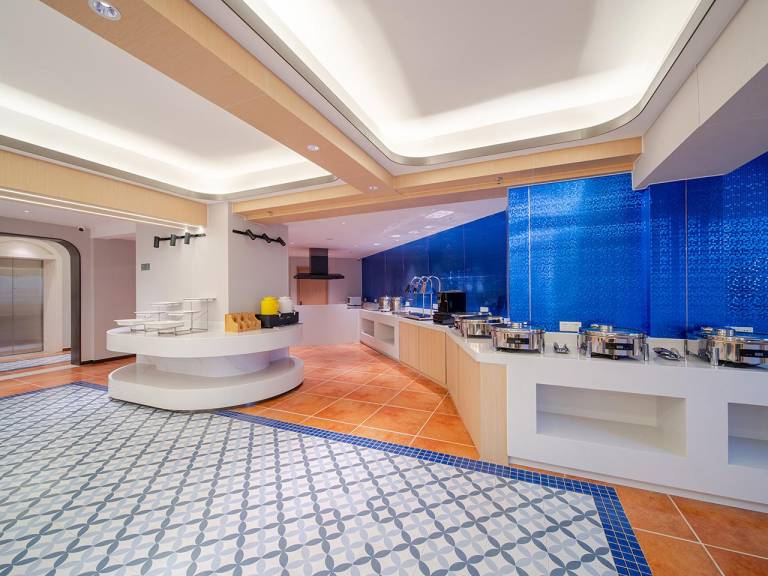 Ouxia Mediterranean Hotel -Guangzhou North Railway Station Huadu Sunac Culture and Tourism City Bra — photo 2