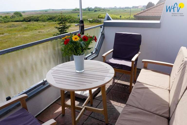 Haus Dünenblick: Traumhafte Ferienwohnung mit Balkon, Terrasse, Garten — photo 2