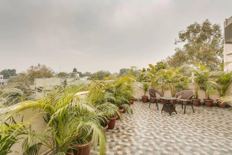 Apartment Defence Colony