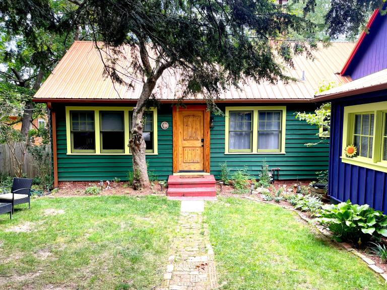 Cottage Henrietta- Spears Street