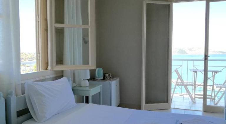 Wonderful rental apartment with terrace, pool & yard | Dogs allowed — photo 2
