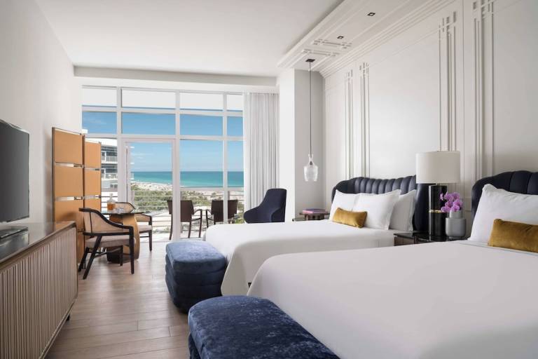 Resort  Fisher Island
