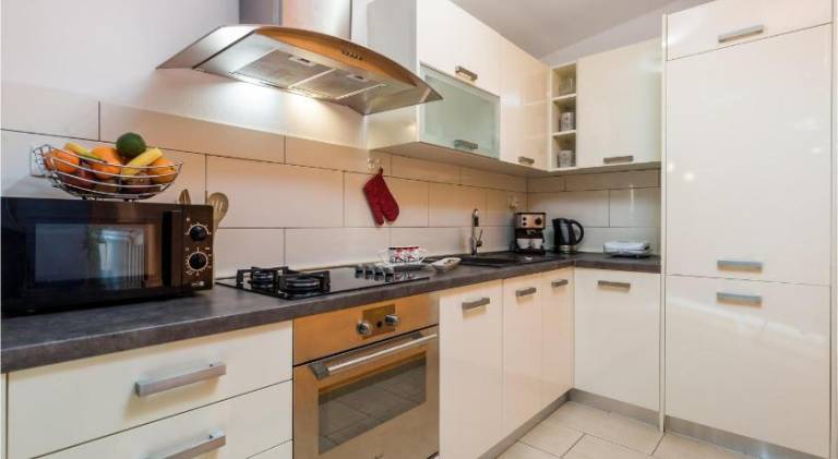 Holiday apartment with 2 rooms for 4 persons — photo 5