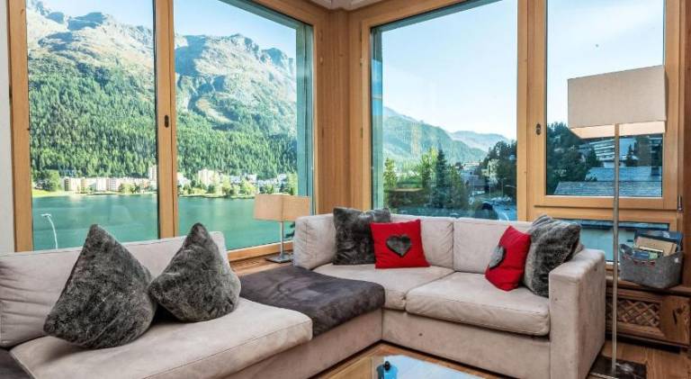 Apartment with 2 rooms for 4 persons in St. Moritz