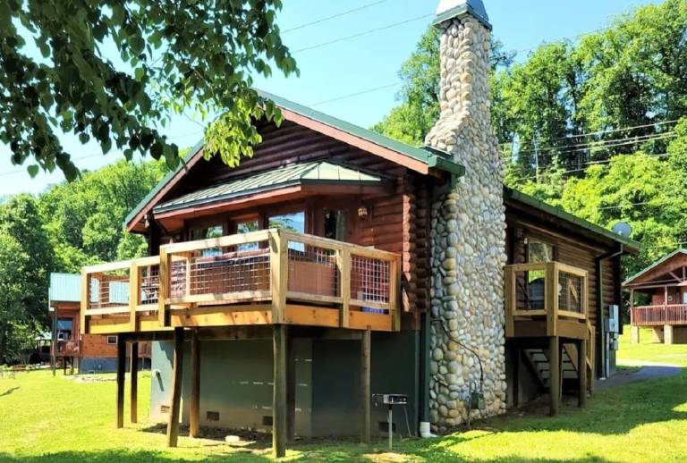 Family-friendly wonderful cabin with barbeque & jacuzzi | Water view | Pets are welcome — photo 4