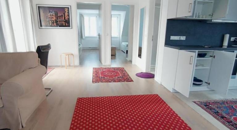 Holiday apartment with patio, grill & garden in Hamburg