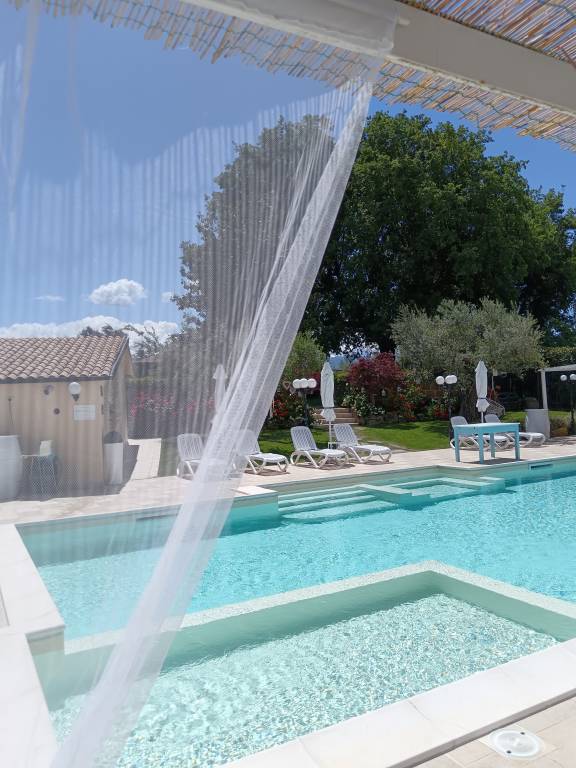 Agriturismo Fonte Riccione: Meriggio — photo 3