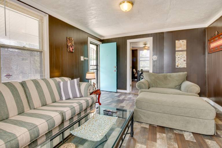 Cincinnati Home Rental w/ Balcony + Fire Pit! — photo 5