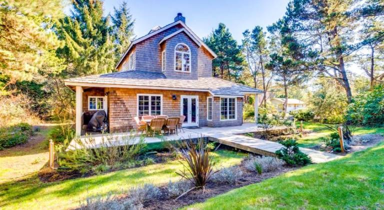 Lovely house | Pets allowed in Seaside, OR