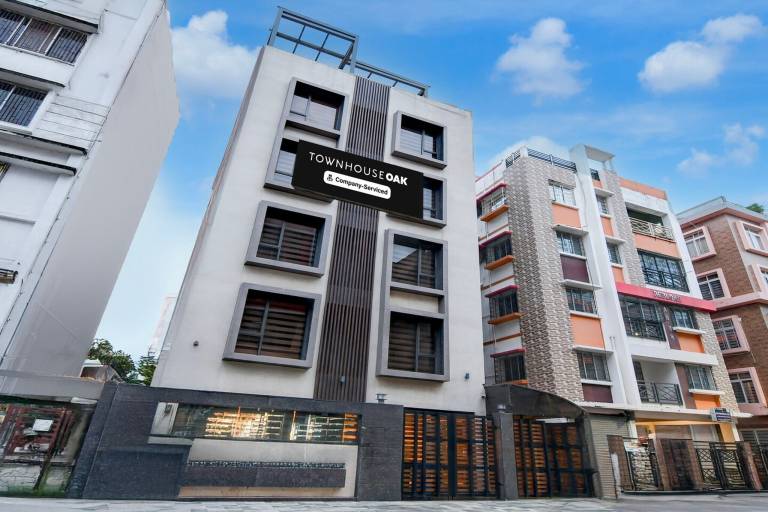 Townhouse Oak DLF Newtown Bus Terminal
