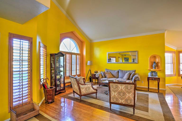 4 Mi to Coachella: Indio Home w/ Pool & Patio! — photo 4