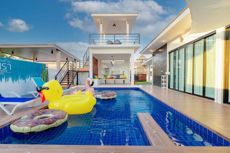 Baan Rao Pool Villa Cha-am in Phetchaburi