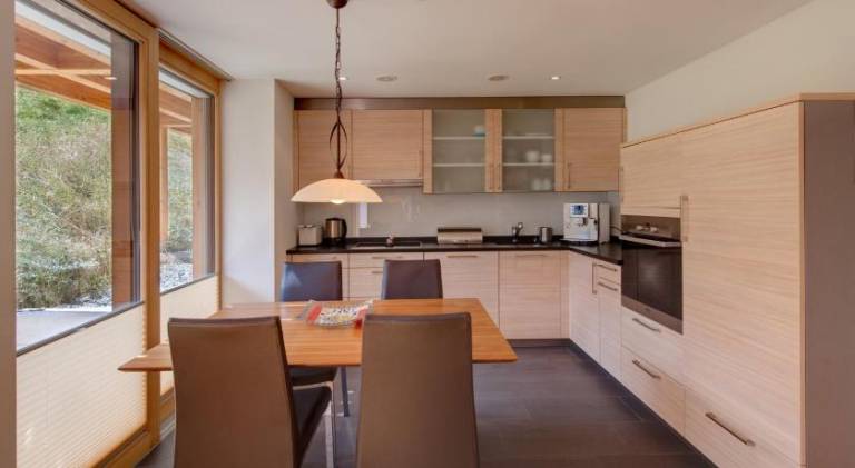 Fully equipped wonderful apartment with sauna, yard & patio | Suitable for remote work | Dogs allowed — photo 2