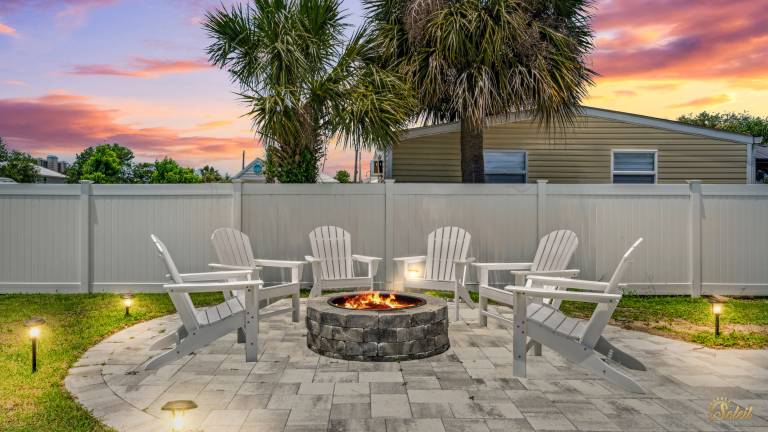 House with patio, private pool & grill — photo 3