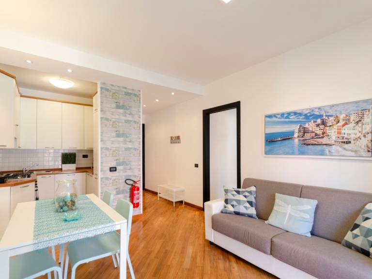 Apartment with patio | Close to Piazza De Ferrari — photo 5