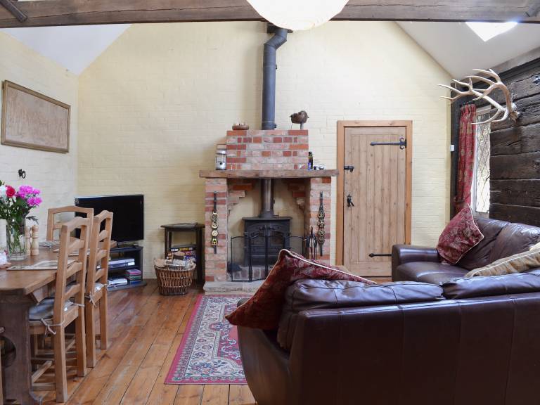 Cottage with garden & barbeque — photo 3