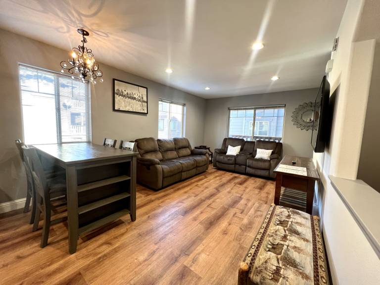 Centrally Located Pet Friendly Townhome with Garage — photo 4